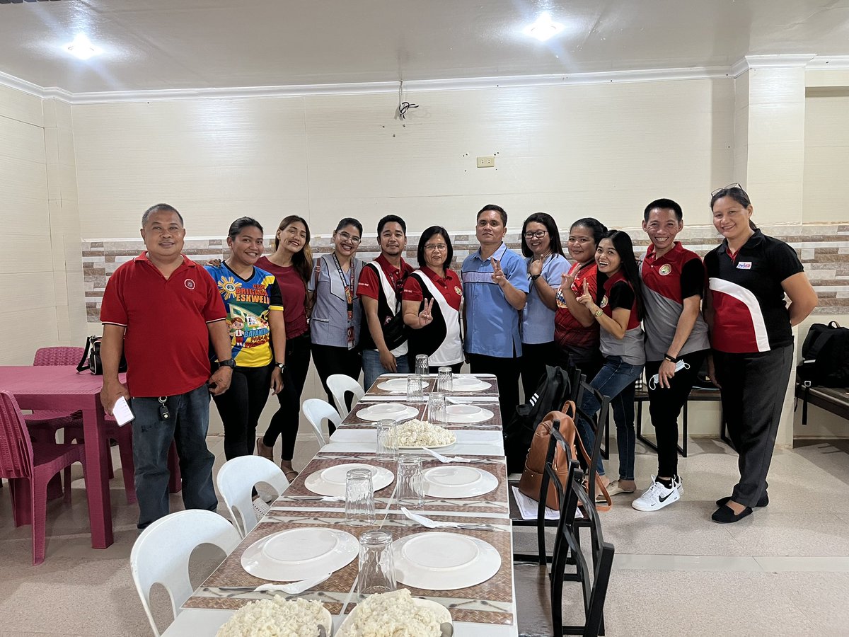 cidrawrr's tweet photo. Thank you, Lord! Isang maligayang pagbati! ❤️ We miss you here, mommy Jannice 😘 #TeamReading #WeLoveReading https://t.co/3BIwNjdst8