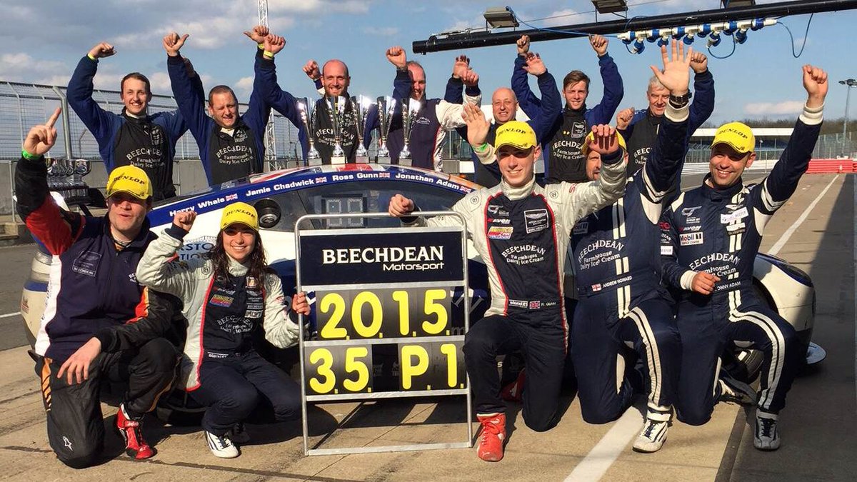 BeechdeanAMR's tweet photo. (2/2) ...and not forgetting an overall win . 🏆 at the #Britcar24h at Silverstone with Jamie Chadwick, Harry Whale and Jonny Adam joining them in the Vantage GT4...

📸 Beechdean archive https://t.co/m5XSBuez9l