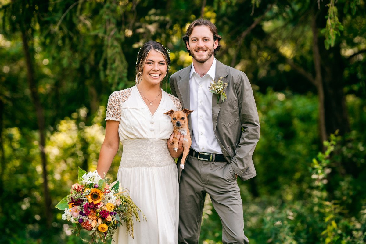 #MiamiMergers Anna Marie Love '17 and Jake Foltz '17 were married August 20th, 2022 in Chagrin Falls, Ohio. Anna wore her grandmother’s dress from 1942. They reside in Chagrin Falls with their Chihuahua Taco and kitten Miso. The couple met on a study abroad trip in Peru. https://t.co/GrxRuxp07l