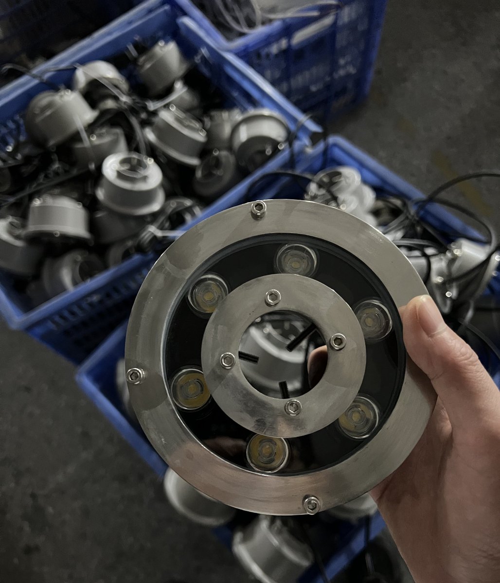 MiteLedLighting's tweet image. Happy New Year. We have started working. 
Welcome to contact with us and place order. 
WhatsApp&amp;amp;WeChat: +8613168568972
Offcial Web: mitelighting.com
#ledpoollights #poollightsfactory