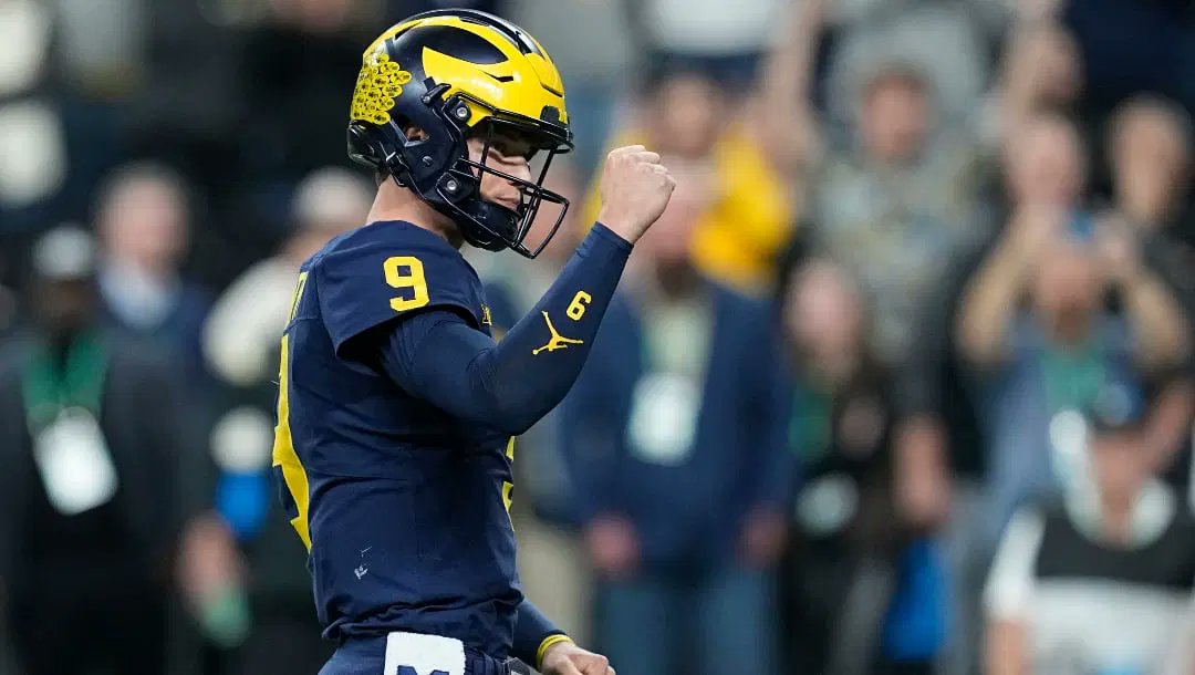 AndrewBuris's tweet photo. My new official Pinned tweet!! Michigan football will win the 2023-2024 National Championship 〽️ https://t.co/hAEAxBnBbb
