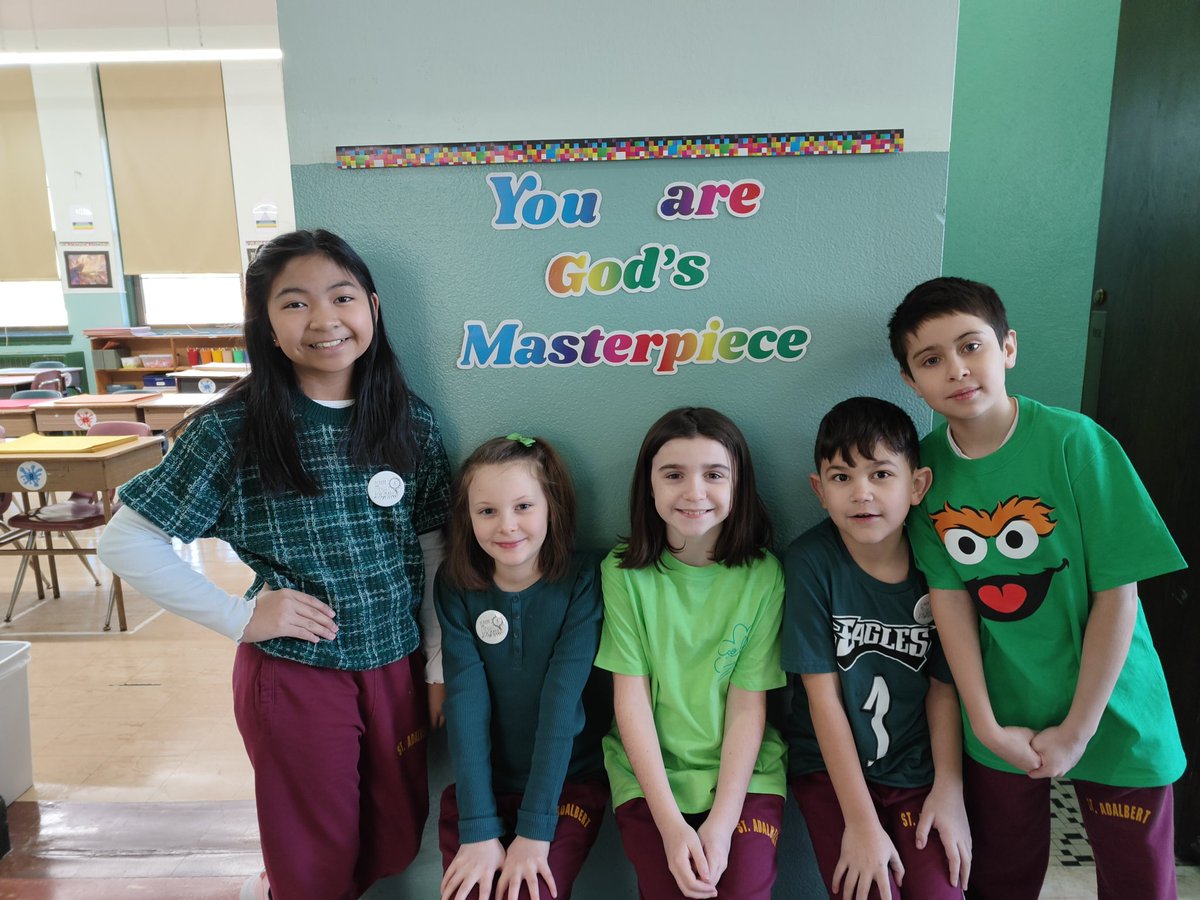 SACAELASS345's tweet photo. 4th Grade ready for Spirit Day!! https://t.co/yfn53jKGZy