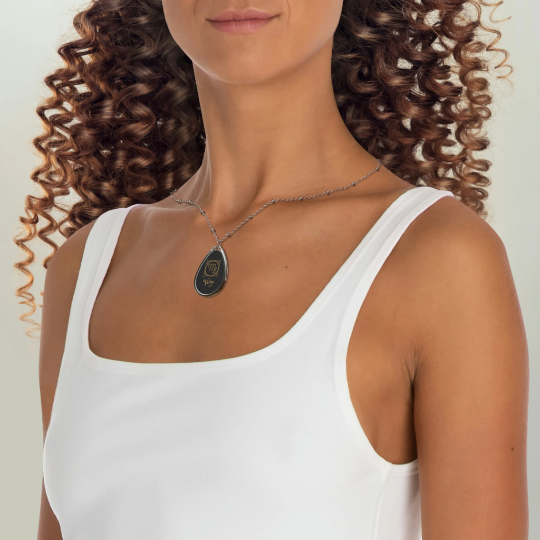 HyperBottles's tweet photo. Excited to share the latest addition to my #etsy shop: Virgo Zodiac Sign Oval Necklace https://t.co/8Xli4VywVe #black #zodiac #gold #yes #unisexadults #no #aluminum #lobsterclaw #gothic #Virgo #zodiacsigns https://t.co/2FdyYR1rSS