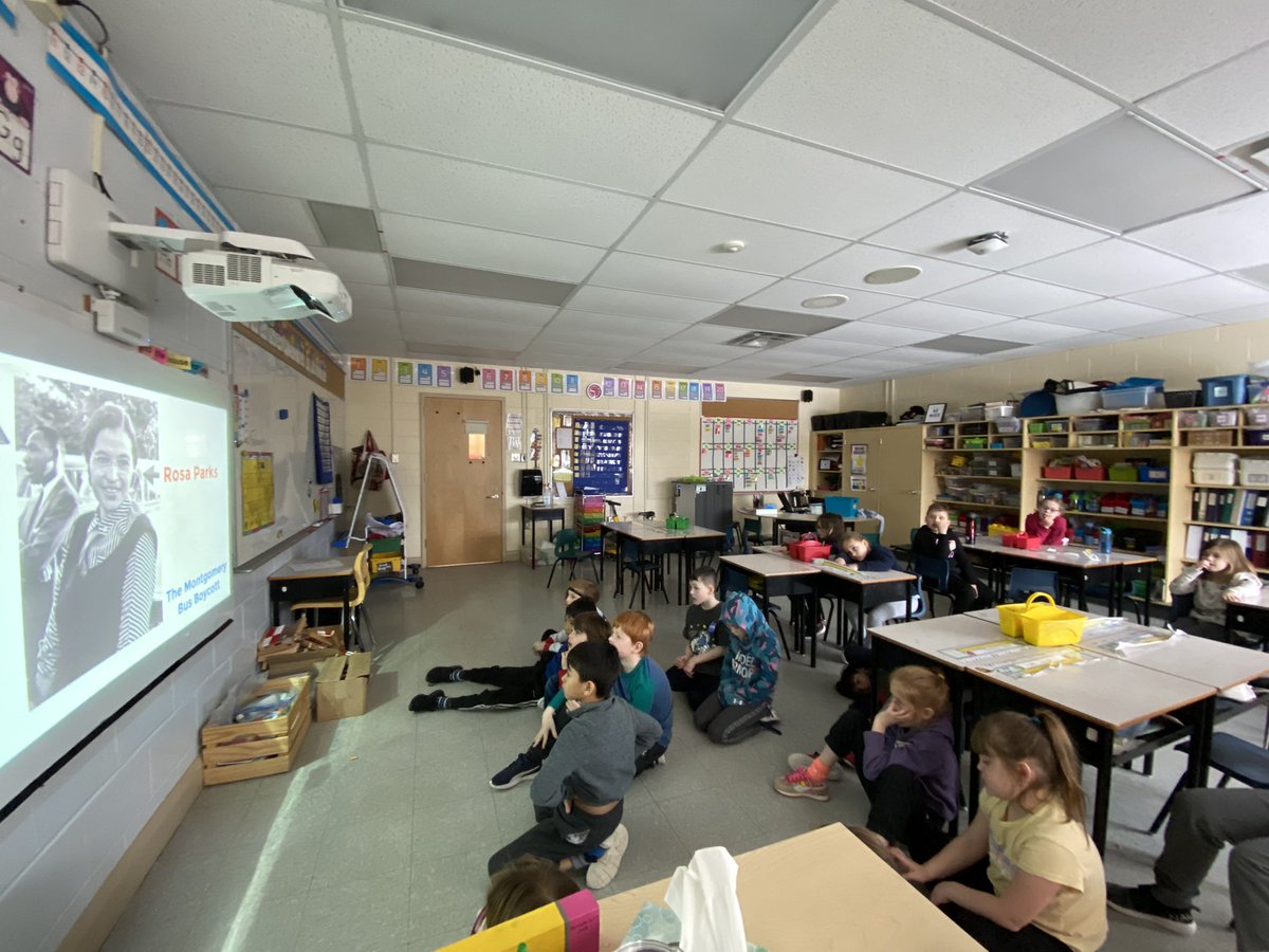 Ms. Maxwell tweet media