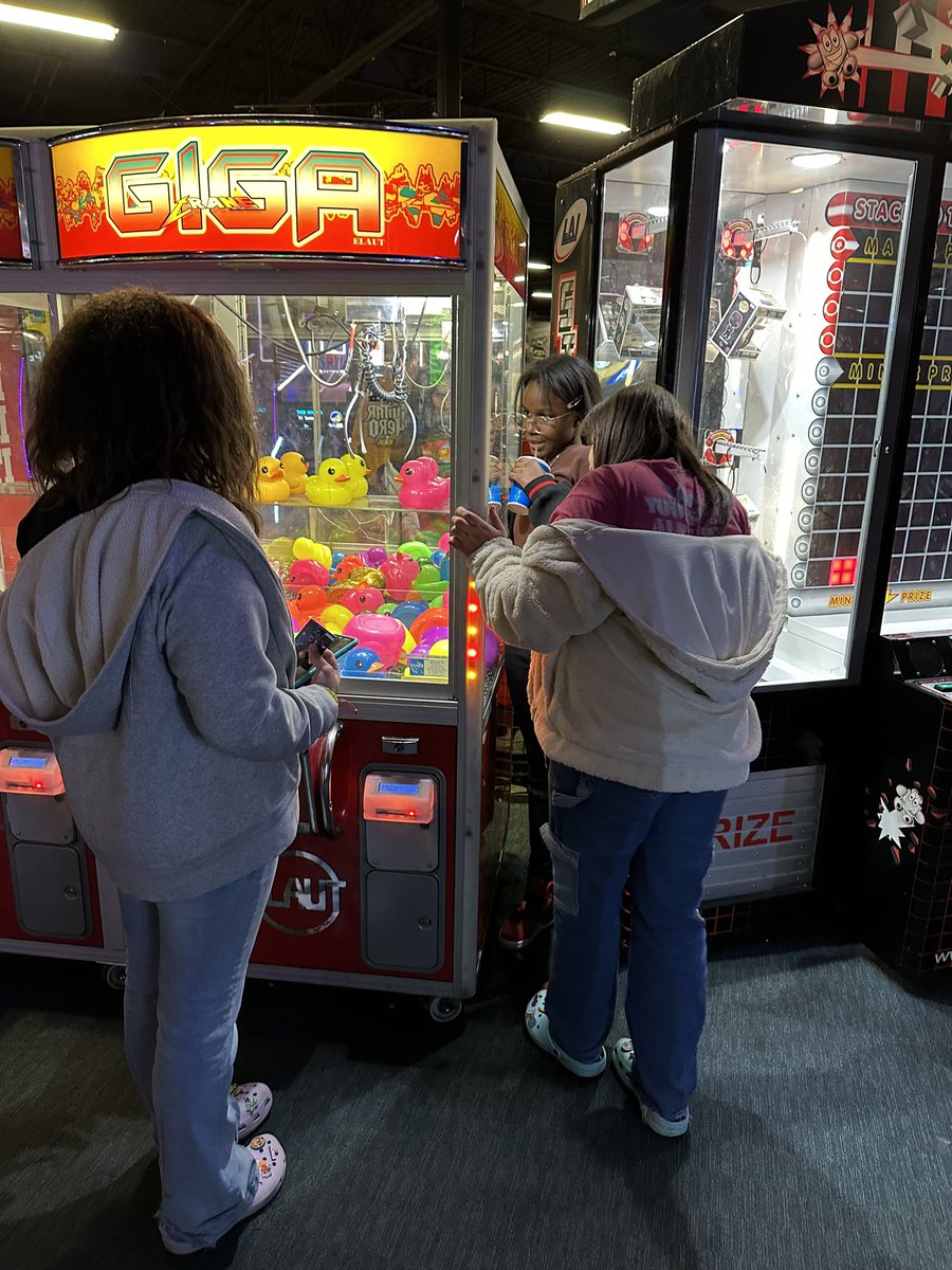 Team 7-2 tweet media