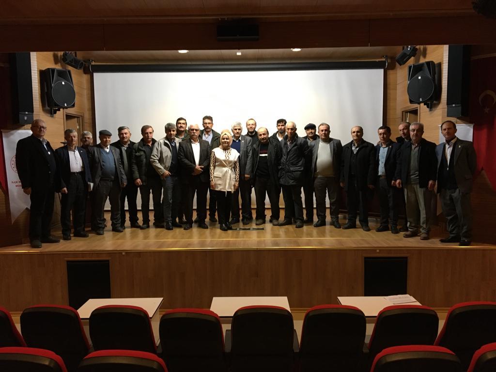 simavhalkegitim's tweet photo. Simav Halk Eğitimi Merkezi Müdürlüğümüz "Aile Okulu"projesi kapsamında muhtarlara eğitim verdi. https://t.co/DTDhlMkU1U