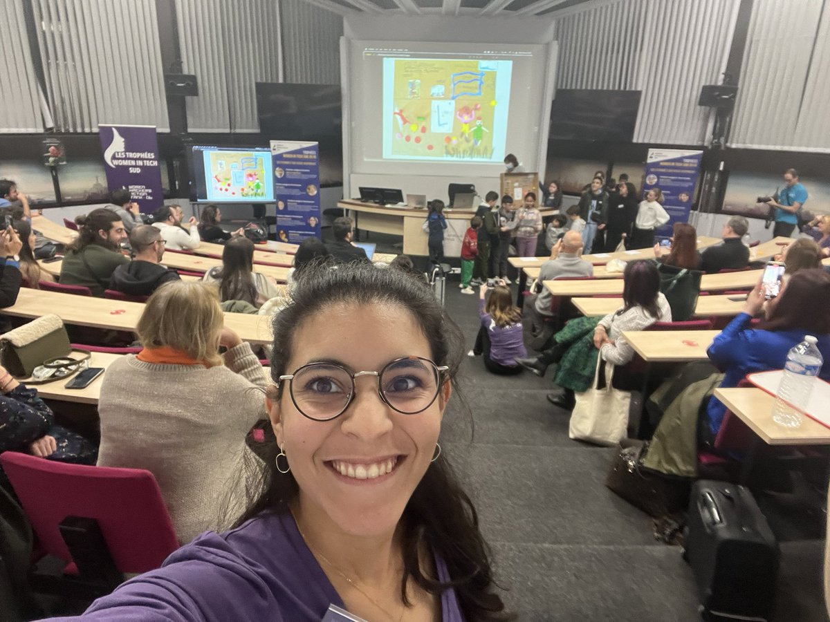 Having a blast as a MC this weekend <a href="/WhatHackers/">Women Hackers Action Tank 06 (WHAT06)</a> for the hackathon about inclusion! Presented projects are so amazing. People blow my mind with their ideas and the dynamism they put. #inclusion #what06 #hackinclusion #womenintech