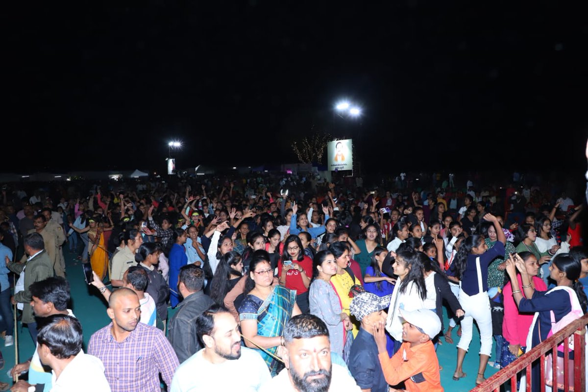 iamabhaypatil's tweet image. DJ night at Belgaum International Kite Festival. Everyone enjoyed the music beats.

#bikf 
#kitefestival #kitefestival2023 #belgauminternationalkitefestival 
#kitefestival