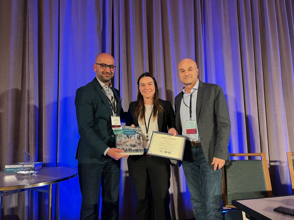 Stanford Plastic Surgery (@stanfordplastic) on Twitter photo 🏆️Stanford Plastic Surgery Faculty Arash Momeni and Alumni Rudy Buntic give the award for best paper at #ASRM2023 to Dr. Michelle Frees for her research, “Predictors of Arterial Insufficiency in Revascularized and Replanred Digits.” 
<a href="/asrm_micro/">ASRM</a> <a href="/amomenimd/">Arash Momeni</a> 🏆️Stanford Plastic Surgery Faculty Arash Momeni and Alumni Rudy Buntic give the award for best paper at #ASRM2023 to Dr. Michelle Frees for her research, “Predictors of Arterial Insufficiency in Revascularized and Replanred Digits.” 
<a href="/asrm_micro/">ASRM</a> <a href="/amomenimd/">Arash Momeni</a>