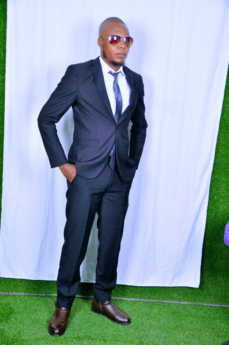 mdudenyagali's tweet photo. Najaribu suti maandalizi kuingia bungeni 2025. Labda wanilie timing ya kunipeleka jela kabla ya uchaguzi kama walivyofanya 2020. https://t.co/gwFZWXRYSH
