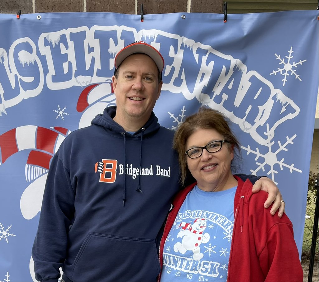 Had so much fun this morning at our 1st annual Wells Elementary Winter 5K!!!  Loved all the excitement and smiles! Amazing start to the weekend!
@CFISDWells @ReamesCoach @coachwashy95 @CoachWintersPE 
#ExploreWells