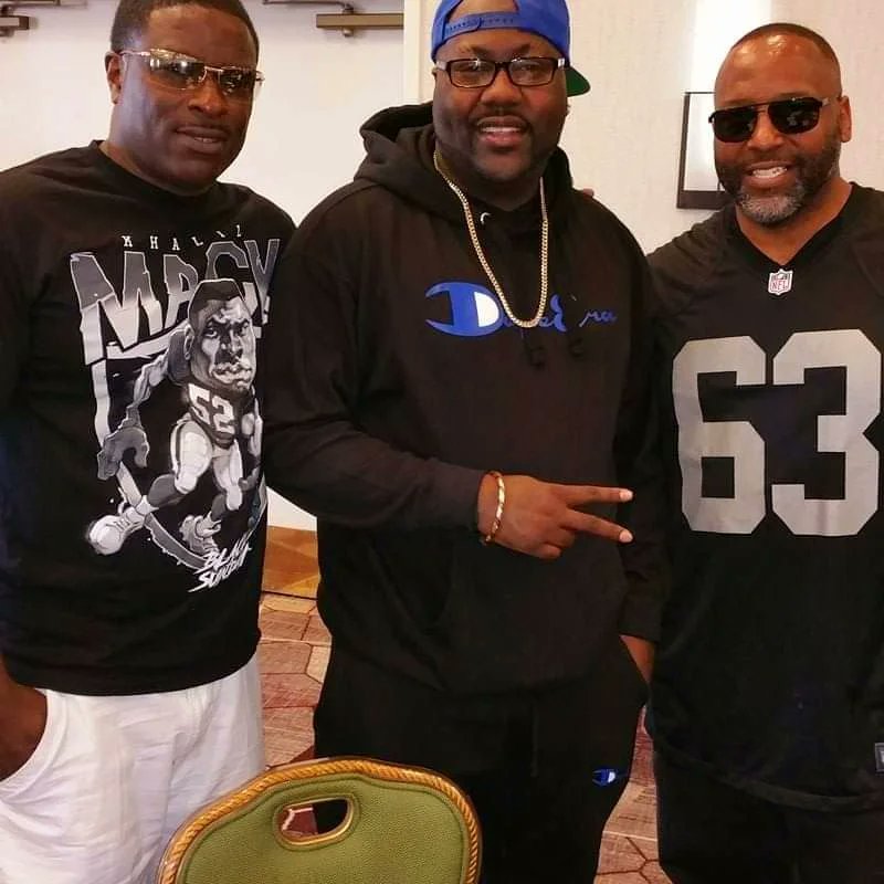 J.R. EWING tweet media