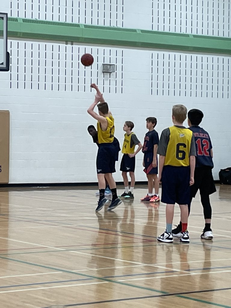 Jr. Dragon Bball Tourney! Thanks to coaches, players,parents and Mr. Wooldridge 👏🏻<a href="/RDLCouncil/">RDL School Council</a> <a href="/RedDeerLakeScho/">Red Deer Lake School</a> <a href="/fsd38/">Foothills School Division</a>