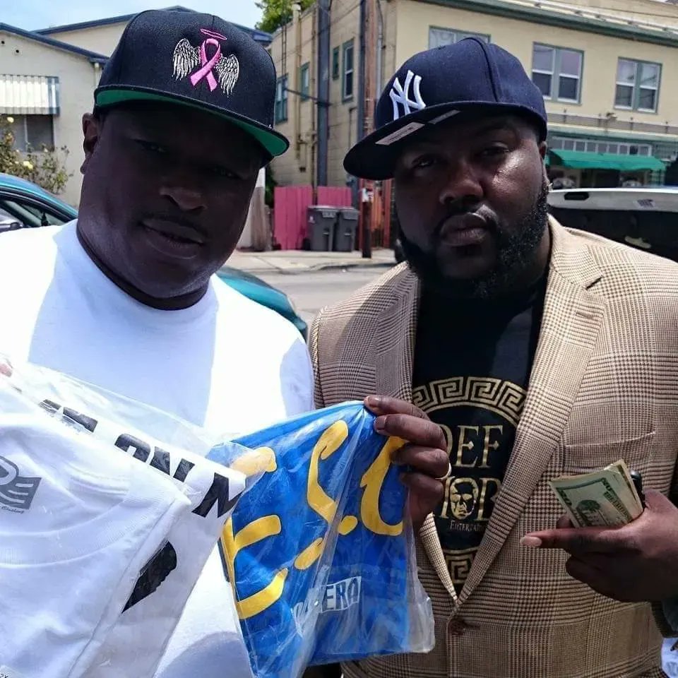 J.R. EWING tweet media