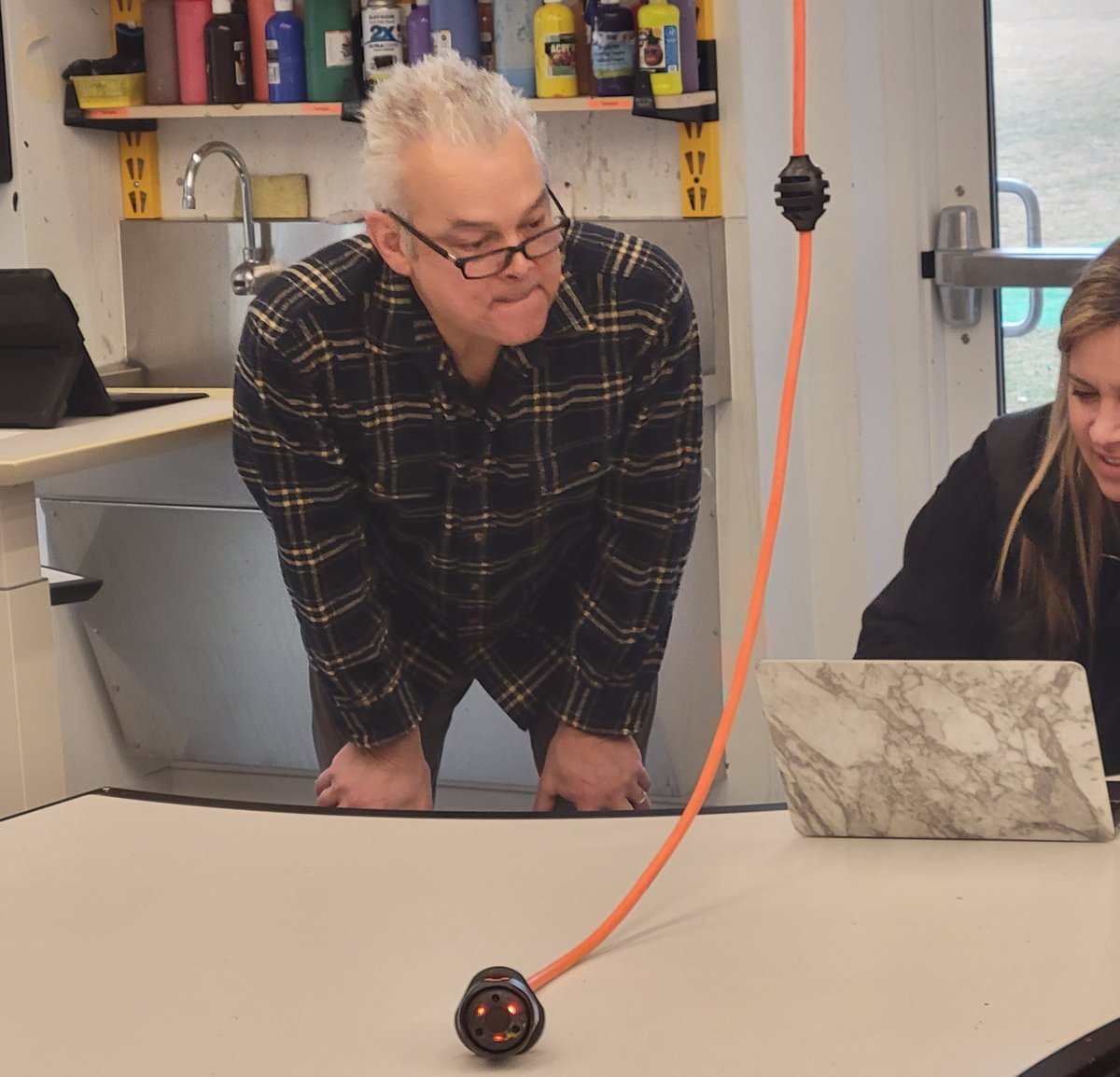 mcdonough_greg's tweet photo. Learning about Photoshop with @idea_northburbs and @lfcds1888 teacher Mark DeBernadi and former Designer in Residence Intern Day Lekberg from @LFCollege. #popupinnovation #lfcdspd #IDEAil https://t.co/AXnTCEg38j