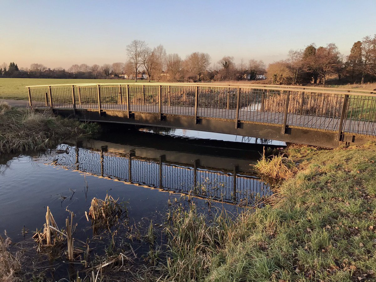 chriswitt1966's tweet photo. The footbridge. Linking the Glebelands with Blenheim park. Feltham, this afternoon https://t.co/5ytfLanZGA