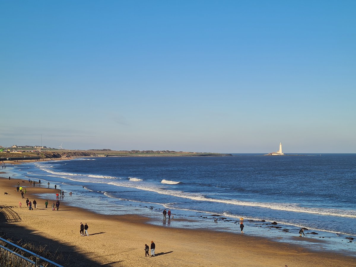 Went for a walk today. It's pretty up north 

#WhitleyBay #Northumberland #NorthumberlandCoast