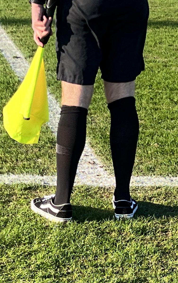stevebrown30's tweet photo. Went to an U16 game this morning, I said to the linesman βare you styling up the game for officials wearing #Vans He took it in good humour, as I took his photo. #football #referees #AssistantReferees #FootballOfficials https://t.co/hjw1tDO9pq