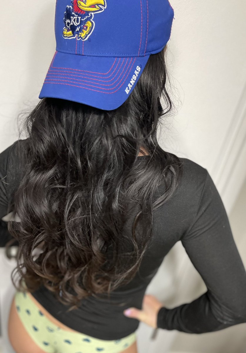 RealWifeRidley on Twitter: "It’s game time!! #RockChalk #kubball #