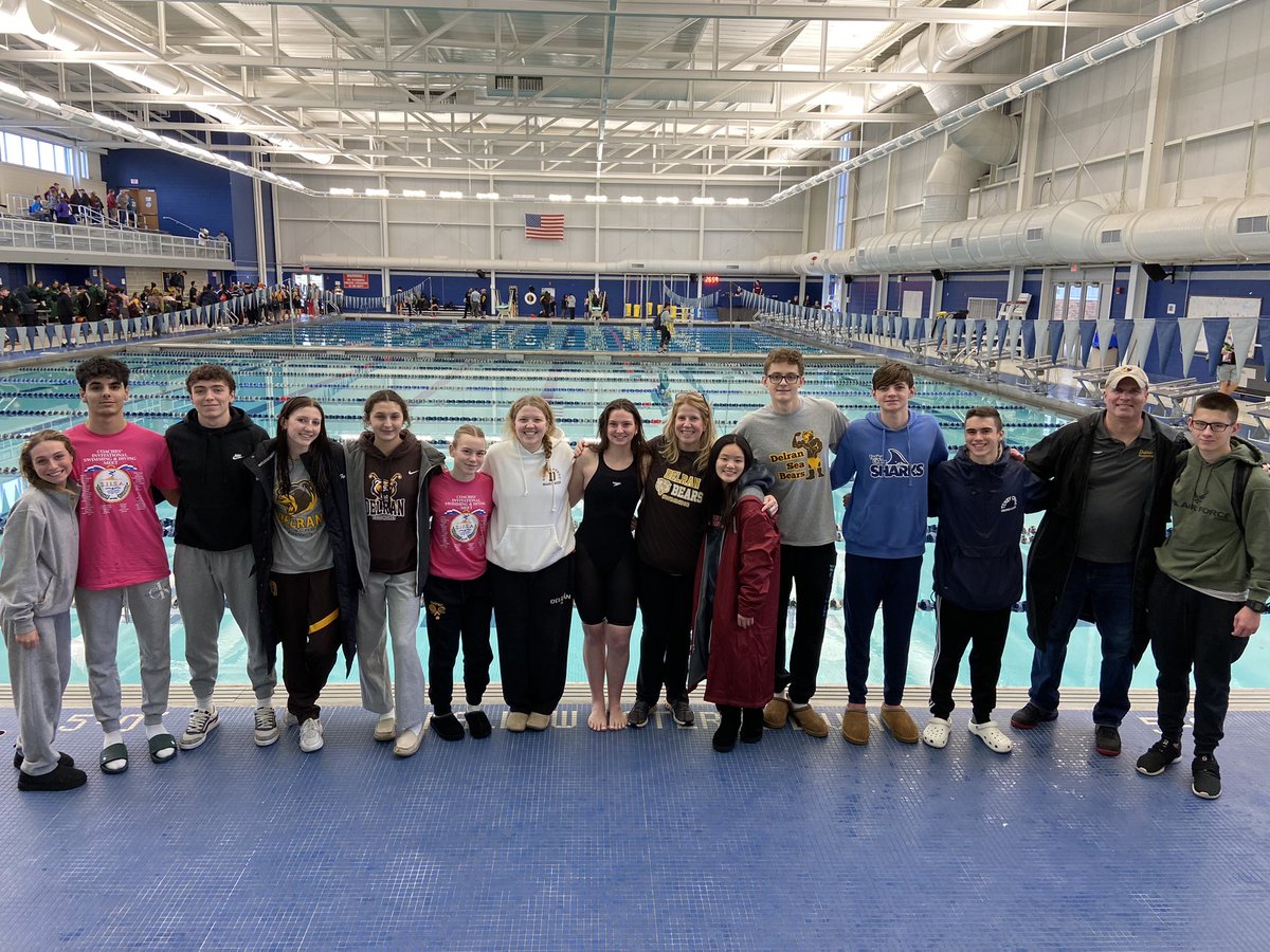 Lots of fun and fast swims at Coaches’ Invitational!🐻🏊‍♀️🏊🏻‍♂️ way to go Bears!!🐻