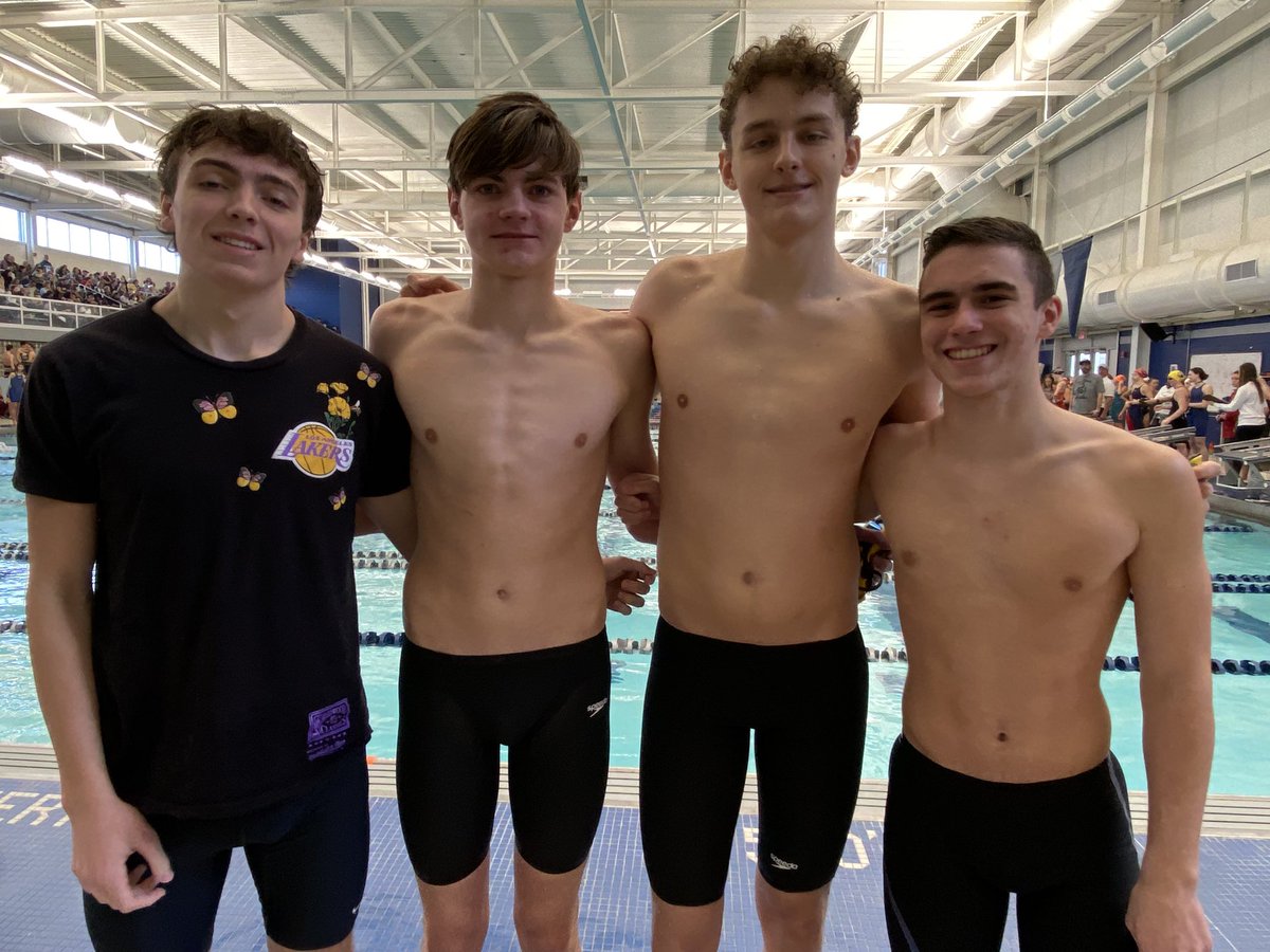 Delranswim's tweet photo. Lots of fun and fast swims at Coaches’ Invitational!🐻🏊‍♀️🏊🏻‍♂️ way to go Bears!!🐻 https://t.co/ttR8hKWCzw