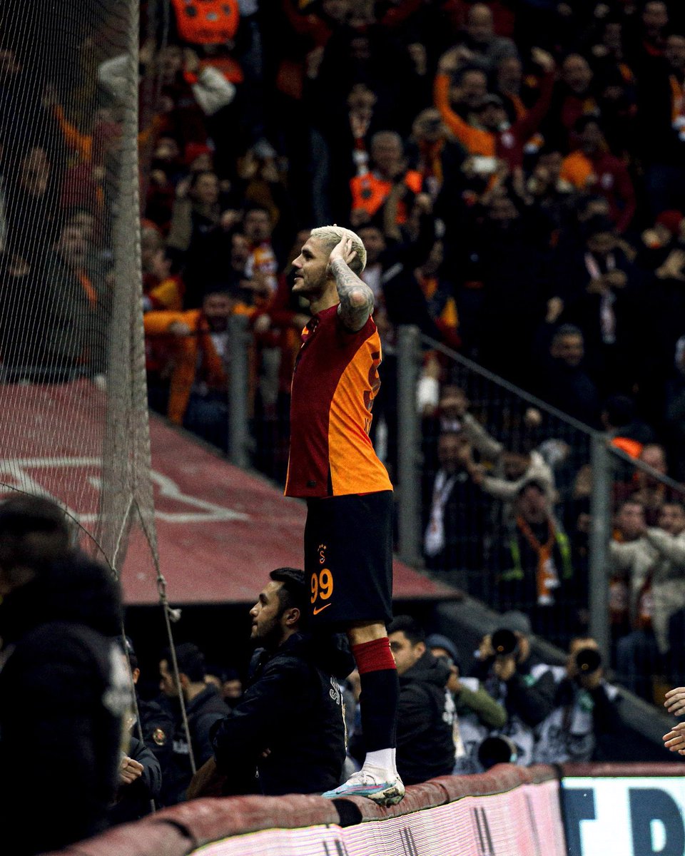 BEN SENİ GÖRMEDEN ÖNCE DÜNYAYI GÜNEŞ ISITIYOR SANIYORDUM