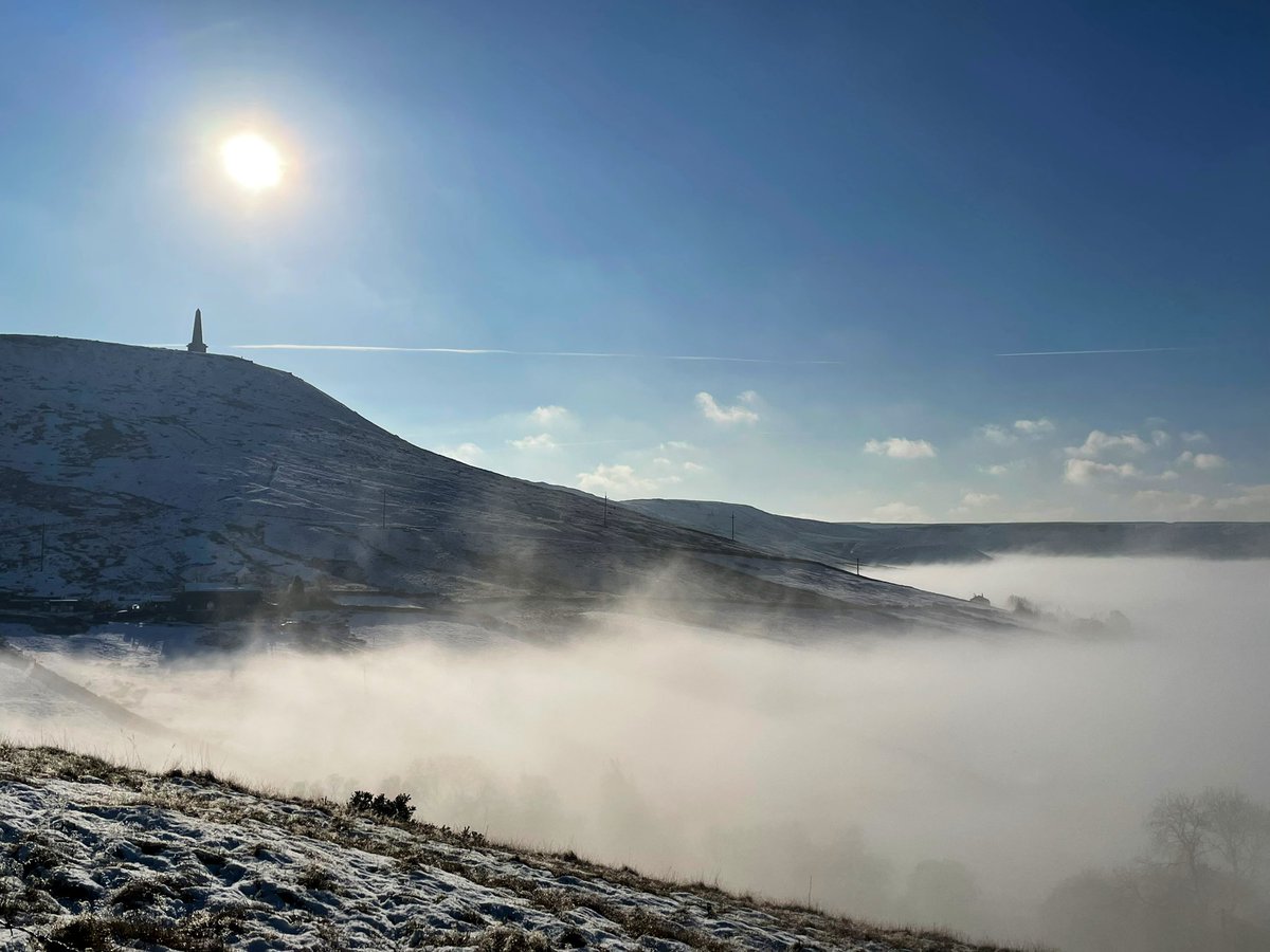 LizAtkin's tweet image. Beautiful cloud inversion on our walk today to Stoodley Pike #WestYorkshire #stoodleypike #cloudinversion