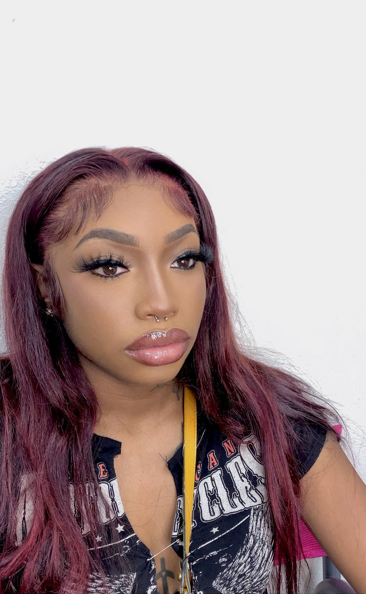 eriwilliams_'s tweet photo. @manii4L Book your makeup appointments 🥳 https://t.co/kFtkstkBXg