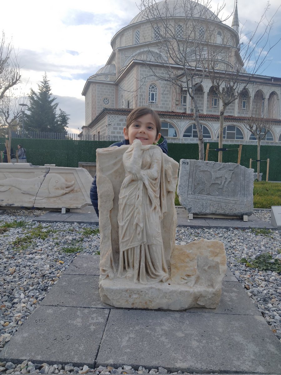 Cagan56272986's tweet photo. #iznikmüzesi https://t.co/jZyUyLPUQe