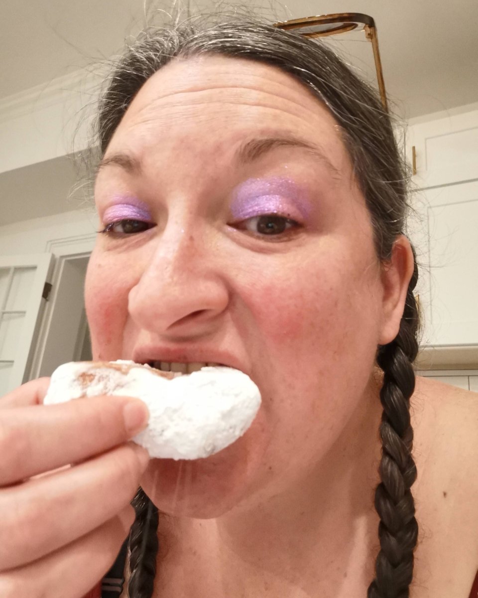 newleafyourlife's tweet photo. Do you hold yourself back, deny yourself the things that give you pleasure for the greater good? 

Damn bish, if you do, that's some savage Capricorn energy right there. No shade, I'm impressed.

I do not deny myself when faced with certain things for the greater good, IF it outw https://t.co/ZSUL9Fd1kU
