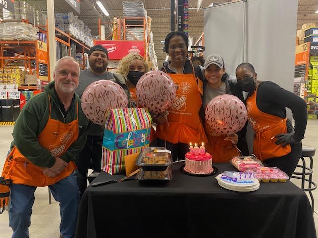 simonebushell8's tweet image. Pre Birthday Surprise celebration from my Pro and Tool rental team ❤️ ❤️! Today I give thanks to God for another milestone and I am blessed to work with this amazing team! Thank you 😊 
@fearon_frank @Tino_Longobardi