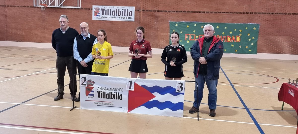🚨🚨🚨Podio🚨🚨🚨
🥉🥉🥉🥉🥉🥉🥉
Nuestra Carlota ha conseguido hacerse con la tercera posición del IV Open Circuito de Promoción en Villalbilla en el Alevín Femenino.
¡Enhorabuena Carlota!
🏓 🏓 🏓 🏓 🏓 🏓 
.
.
.

#CDETMProgreso #mostoles #tenisdemesa #podio #madrid