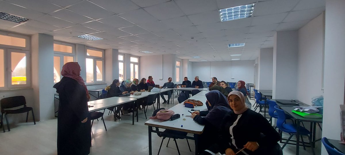 Ulviye Kır Iho da 4.sünü açtığımız Aile Okulu Eğitici Eğitimi kursumuzu tamamladık.Tüm katılımcı öğretmenlerimiz başta olmak üzere okul müdürü Celal Kurt ve Eğitimcimiz Zeliha Kılıçaslan a teşekkür ederiz.<a href="/mebhbogm/">MEB Hayat Boyu Öğrenme Genel Müdürlüğü</a> <a href="/sdulger43/">Sabahattin DÜLGER</a> <a href="/samsunmem/">Samsun İl Milli Eğitim Müdürlüğü</a>
<a href="/muratagar60/">Murat AĞAR</a> <a href="/HanifeErdin/">Hanife Öztürk Erdin</a> <a href="/ismailrhmnkose/">İRKÖSE</a>