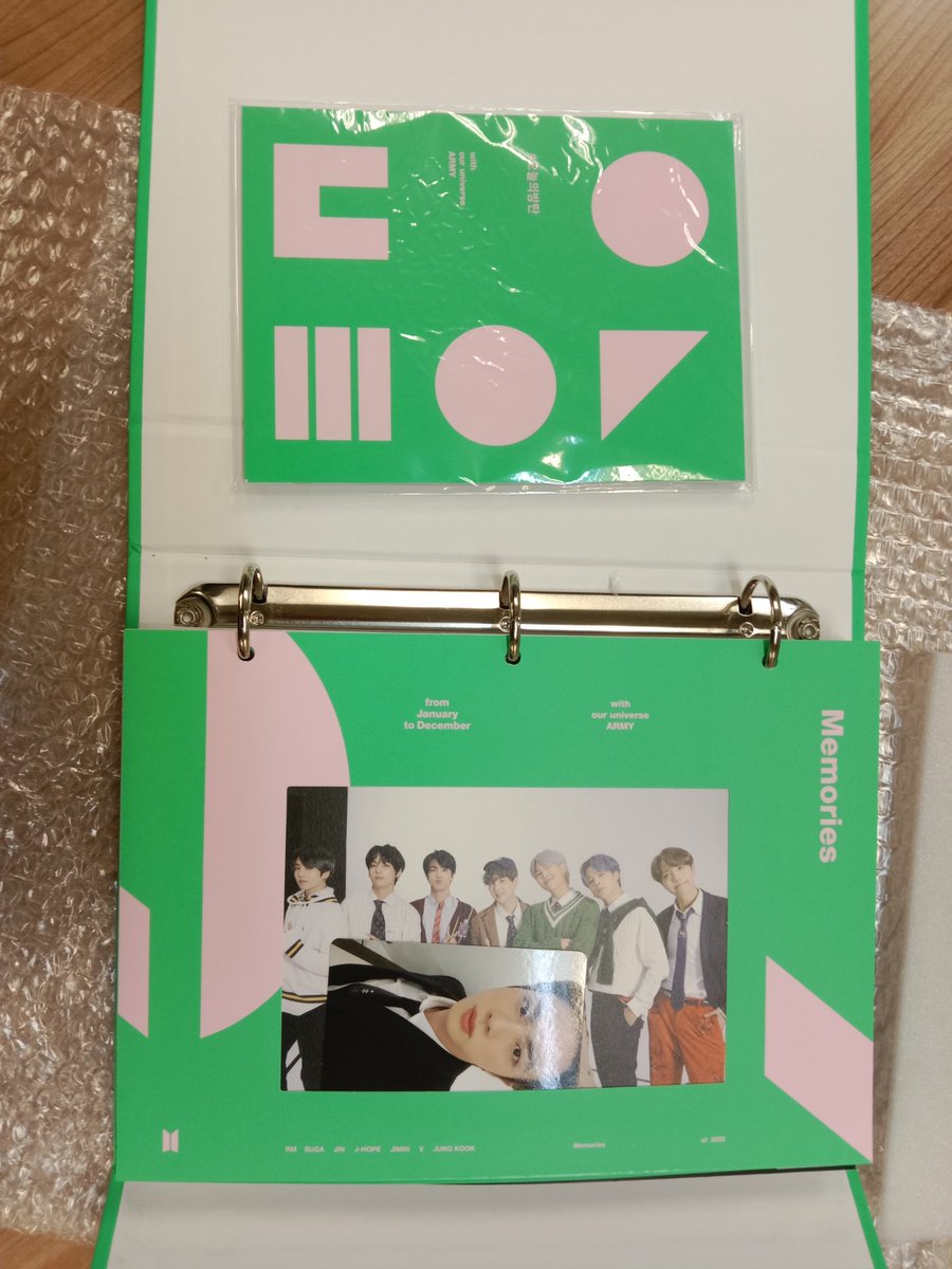 urmybeat's tweet photo. 🔥ขาย DVD Memories 2019/2020 การ์ดตามภาพ
- ได้ของครบ+ของแถมรอบพรีจากWeverse (สินค้าเป็นของใหม่แค่แกะเชคการ์ด)
▶ราคา 1000.- รวมส่ง/ชิ้น
--สนใจ dm ได้เลยค่ะ
#ตลาดนัดbts #ตลาดนัดบังทัน #ตลาดนัดรถไฟบังทัน #ตลาดนัดรถไฟBTS #ตลาดรถไฟบังทัน #ตลาดรถไฟbts https://t.co/e4THBm875j