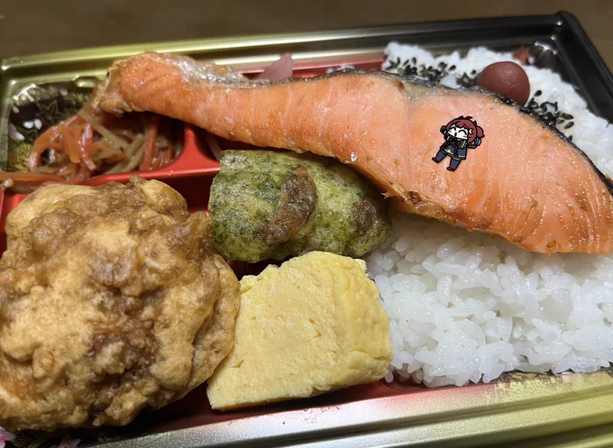 きようけんのロアちゃん弁当ロアちゃん最近弁当食べてる〜?色んなおかずが入ってると見てて楽しい味も美味しいけど茶色いっぱいな弁当もうまうまといいよねロアちゃんは今気になってる弁当とかあるかな?ロアちゃんにまだ知らぬ美味しい弁当との出会いを今日のご飯鮭な弁当 #ロアート 
