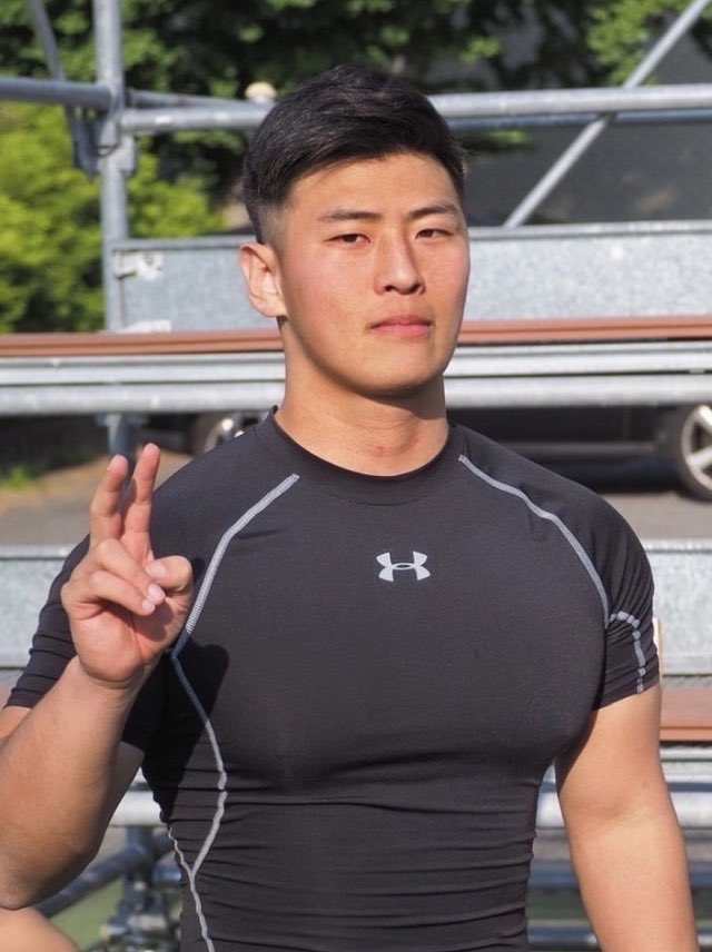 西裝翹臀 tweet media