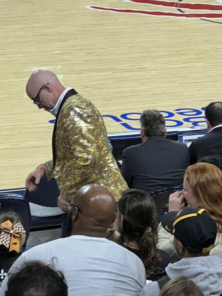JasonAn84426071's tweet photo. @SportsCenter @notthefakeSVP   UR vs VCU https://t.co/STybE1Jciz