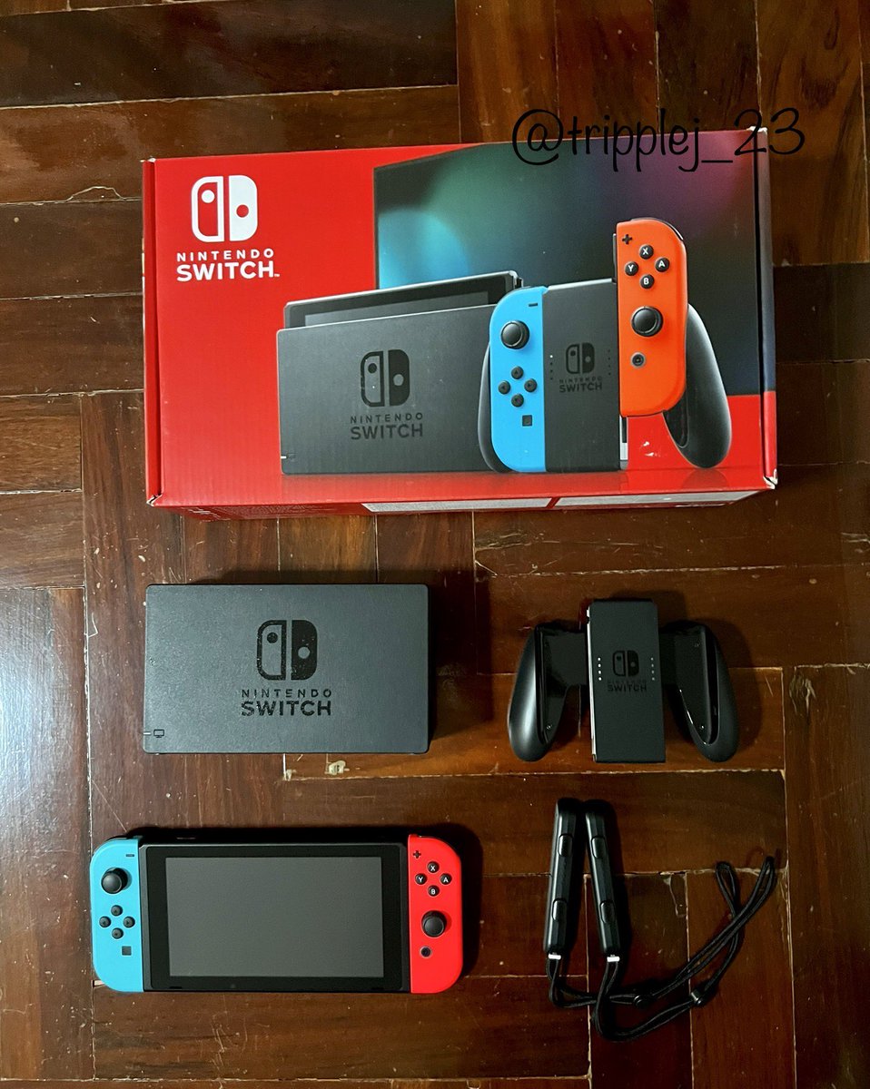tripplej_23's tweet photo. ขาย Nintendo switch ver 2 มือสอง สภาพดี 95%
ราคา 9000 รวมส่ง (หรือ นัดรับเดอะมอลล์งามวงศ์วาน)
สอบถามเพิ่มเติมก่อนได้ค่ะ
#NintendoSwitchมือสอง #Nintendoth
#NintendoSwitch #ตลาดนัดnintendo #ตลาดนัดนินเทนโด้ #ส่งต่อnintendo https://t.co/rEotttD6nT