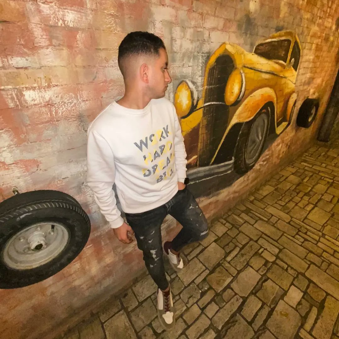 M75156822Gasser's tweet photo. Alfa😎❤🔞 https://t.co/9UMbNfL2kE