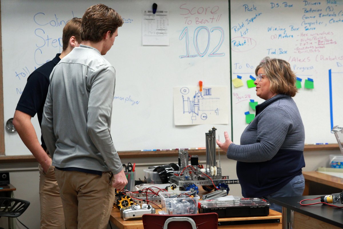 Helias Catholic High School tweet media