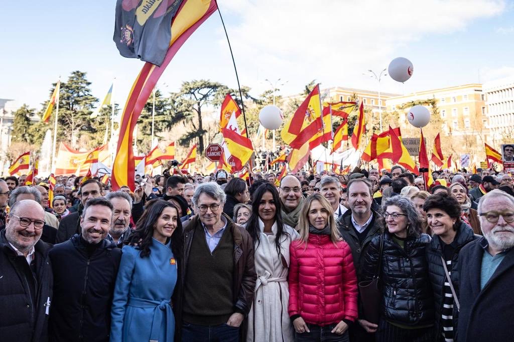 España no va a fracasar. Antes haremos que fracase Sánchez.

#Cibeles21E