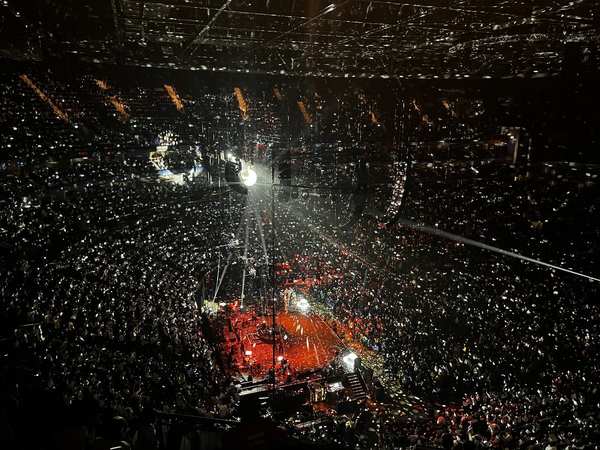 What an incredible first time experience St John’s School in Tunbridge Wells had at <a href="/YVconcerts/">Young Voices</a> last night. We can’t wait to do it all over again next year! Thank you <a href="/davidlmusic/">David Lawrence</a> <a href="/UrbanStrides/">Urban Strides</a> <a href="/Craig_McLeish1/">Craig McLeish</a> for inspiring and bring music and dance to a future generation.