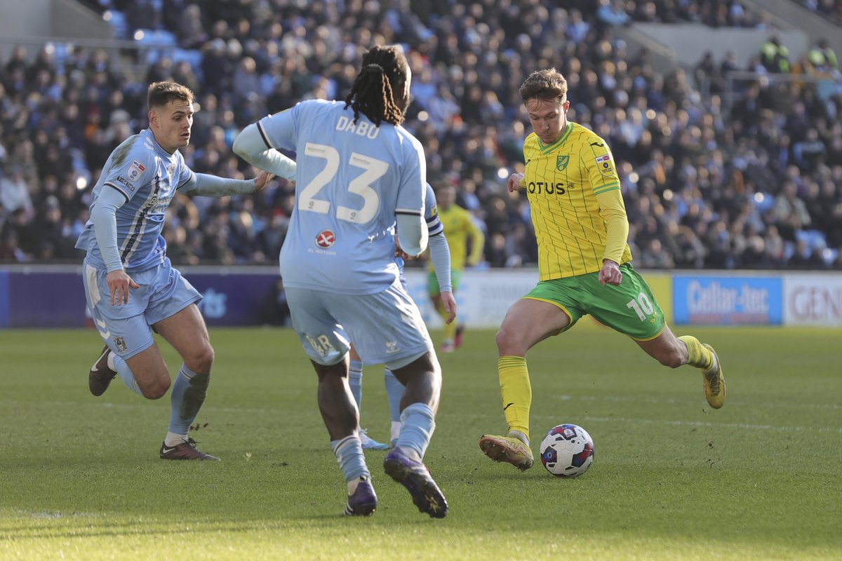 The Pink Un tweet media