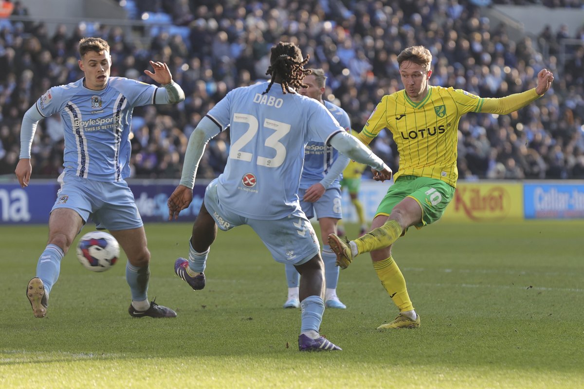 The Pink Un tweet media