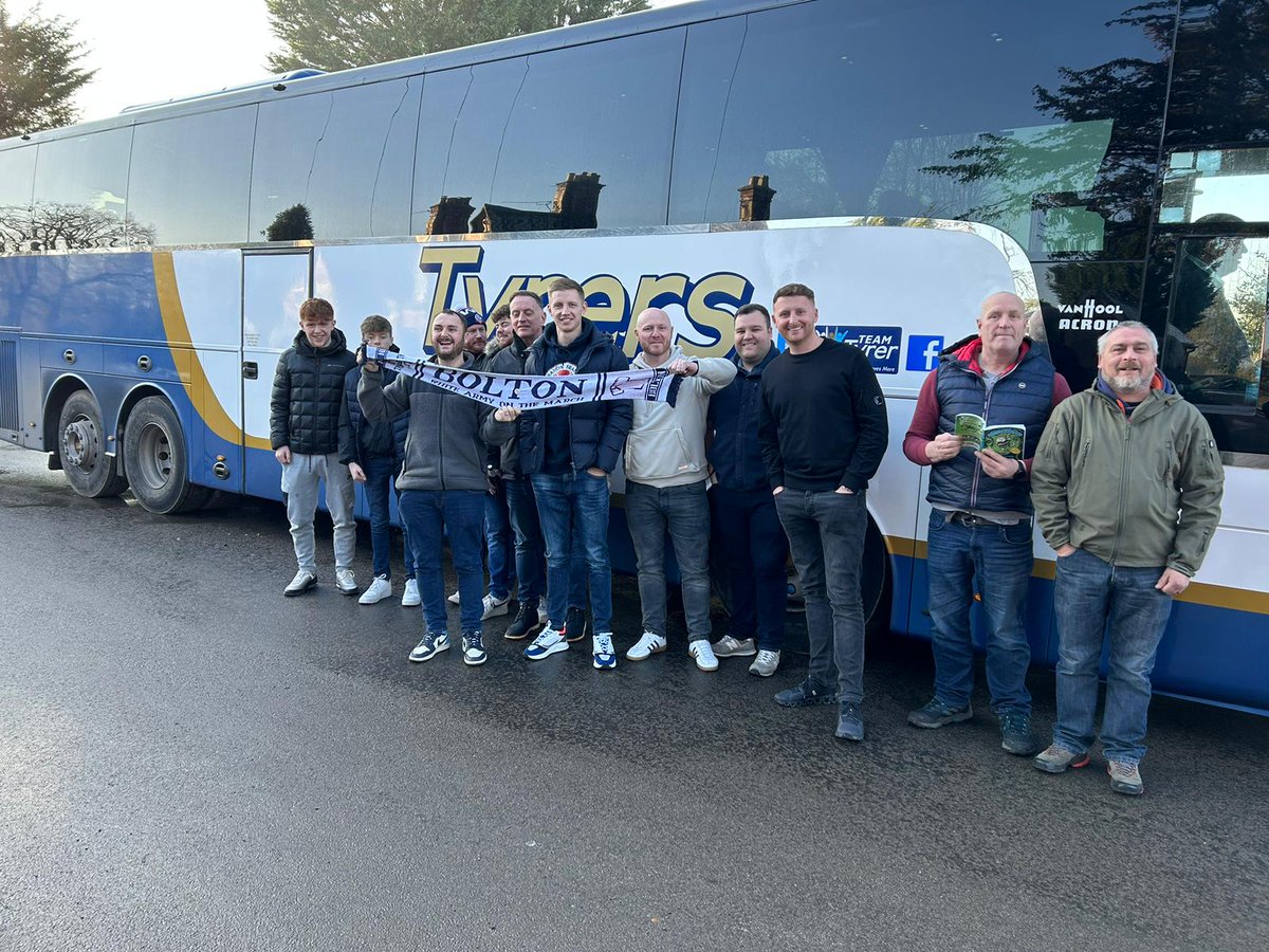 Heatonsports's tweet photo. Members enjoying the away day to Derby to watch the mighty Whites! Great stop off in Ashbourne at The Shoulder of Mutton. Members are having a ball! #awaydays #BWFC #coachtrip https://t.co/gY0BqFCwZU