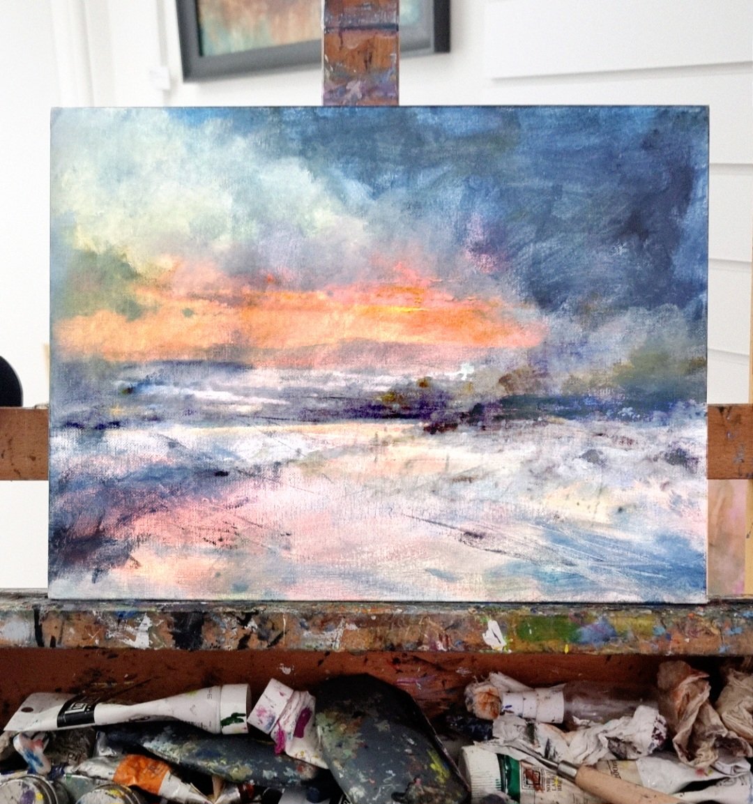 Making the most of the sunshine and snow-covered moors with a series of winter landscape paintings.
#art #artstudio #artist
#landscapepainting
#contemporarypainting
#landscapeartist
#oilpainting #snowpainting
#winterpainting #marsdenmoor
#marsdenvillage