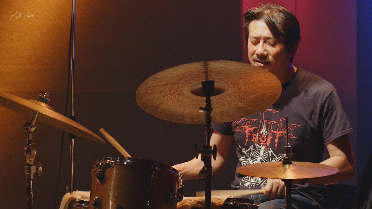 pit_inn_'s tweet photo. ARAMAKI BAND 終演しました!
アーカイブは一ヶ月間ご視聴頂けます。是非お楽しみ下さい!!
https://t.co/AZwItUDVeR
#ピットインネットジャズ
#新宿ピットイン
#ARAMAKIBAND
#荒巻茂生 #bass
#竹内直 #sax
#吉澤はじめ #piano
#本田珠也 #drums
#jazz https://t.co/Th48DSc8H0