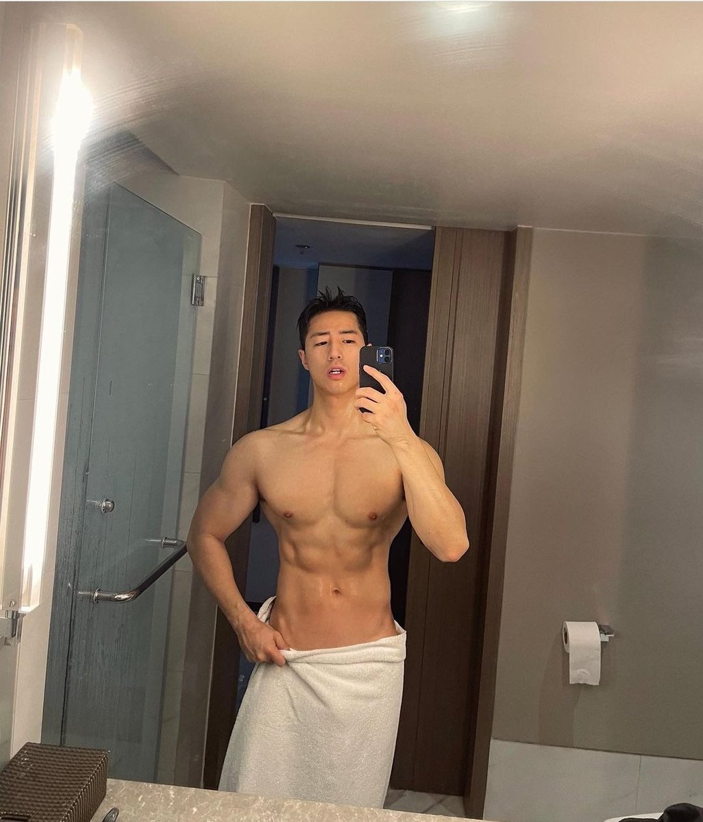 DmvSc2's tweet image. #ModelBae... it's too early for this!