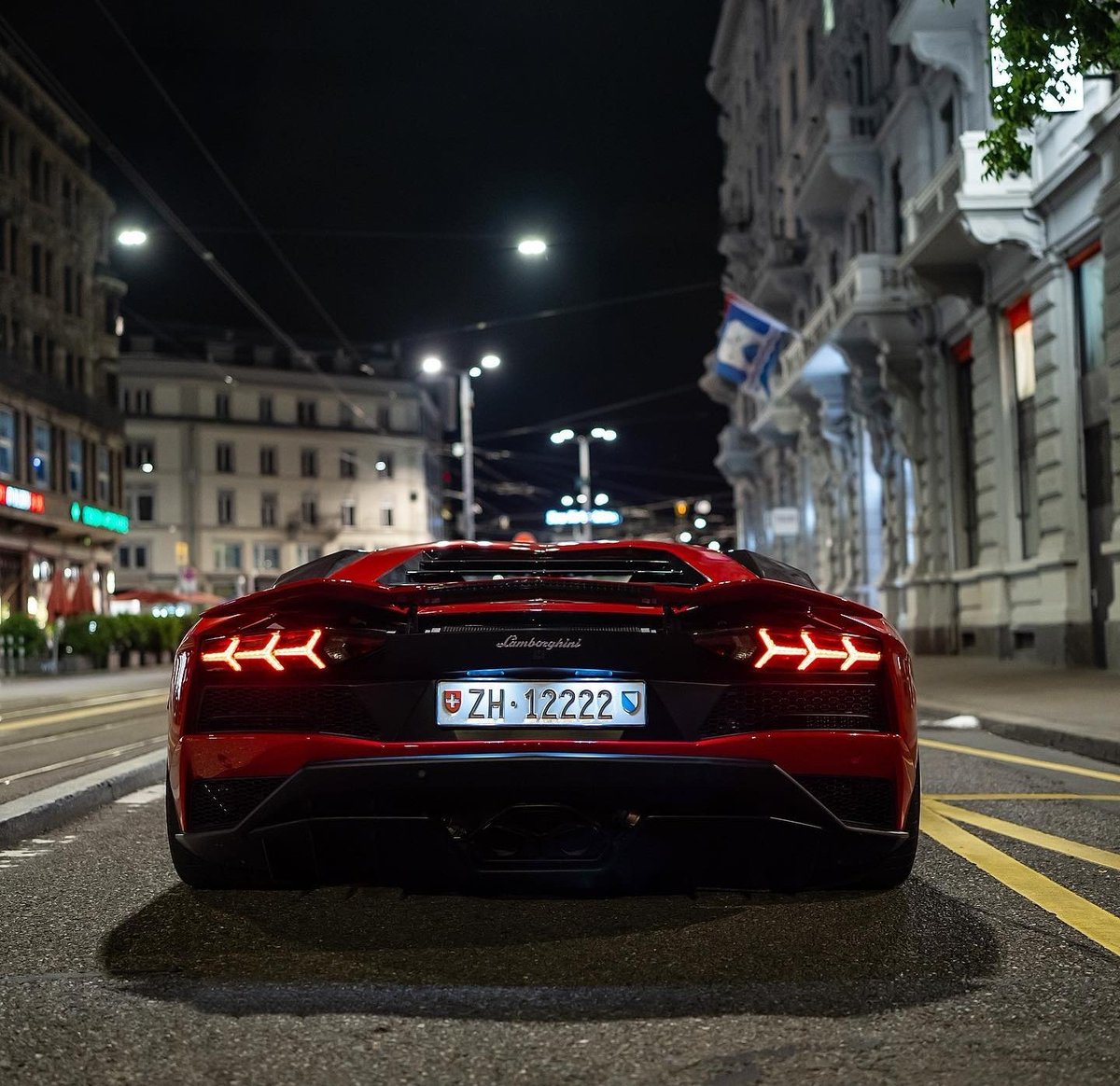 DailyLamboTM's tweet photo. 6.5L V12 Lamborghini Aventador S https://t.co/h9DApVPaV5