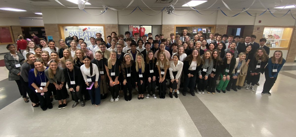 DECA_westside's tweet photo. Woke up early on a Saturday and ready for our Metro DECA competition! https://t.co/HvuHjUdSuf